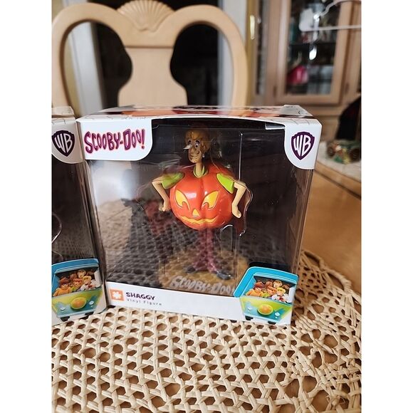 Culturefly Scooby-doo & Shaggy 4.5" Vinyl Figure Set Halloween 2025 Collectible - Picture 4 of 6